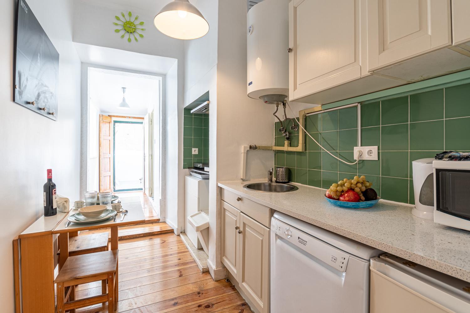 Spacious With Terrace At Graca * Lisboa