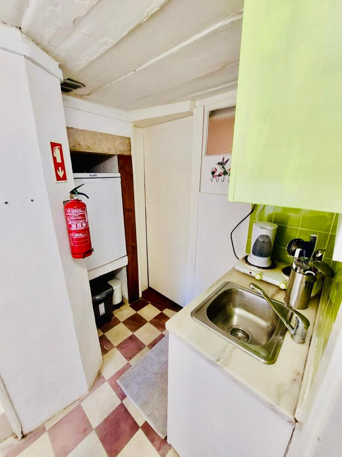 Alfama Charm - Authentic Experience Apartment