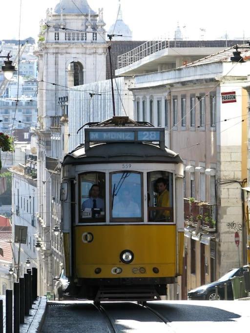 Appartement C3 Bairro Alto Cozy Romantic Loft In 18th Century Building