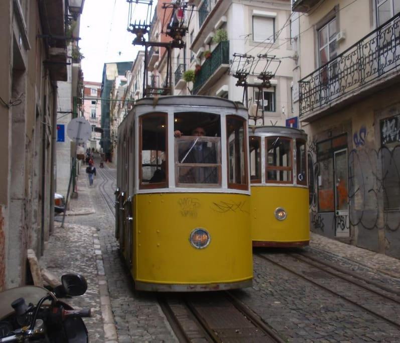C3 Bairro Alto Cozy Romantic Loft In 18th Century Building * Lissabon