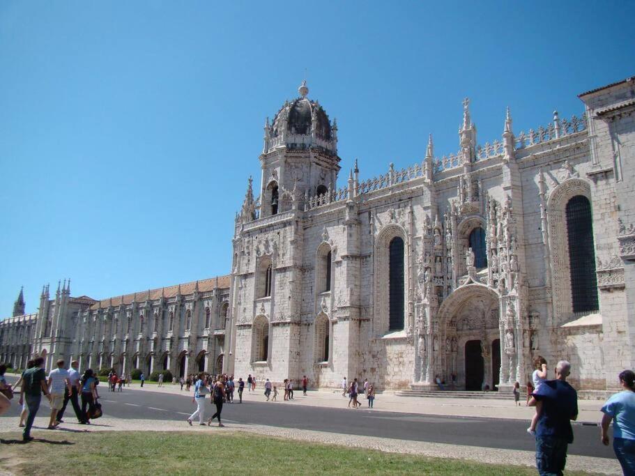 Pn New Ac! Stylish & Central- View To Tram 28! Appartement Lisboa