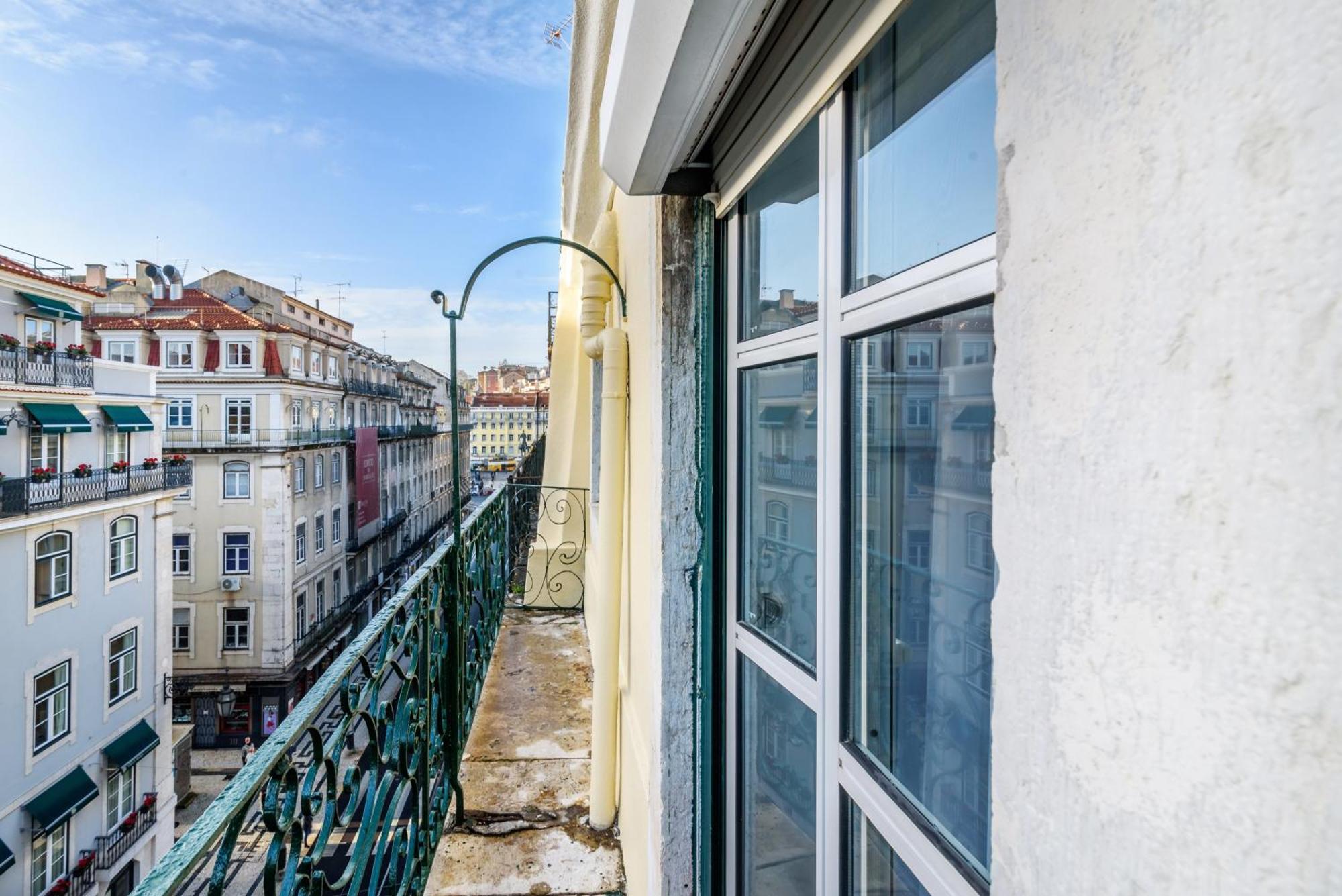 Whome Chic Escape: Your Stylish Haven In Downtown Lissabon