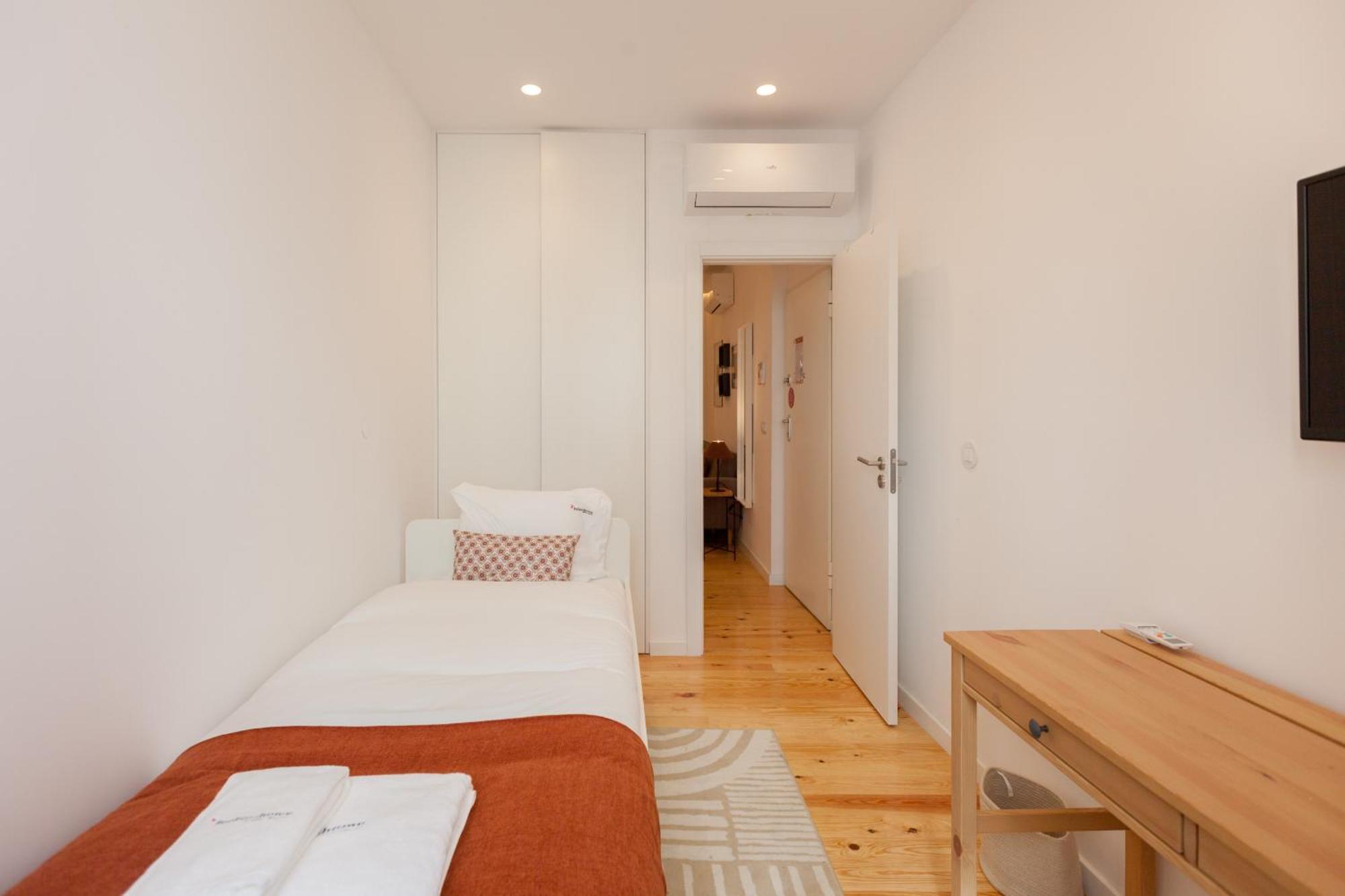 Flh Alcantara Elegant Charm With Balcony * Lisboa