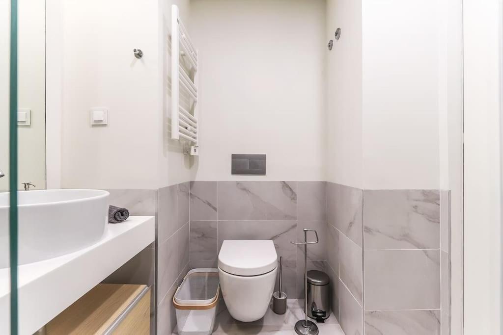 Marques Pombal 2 Bed Ac * Lissabon