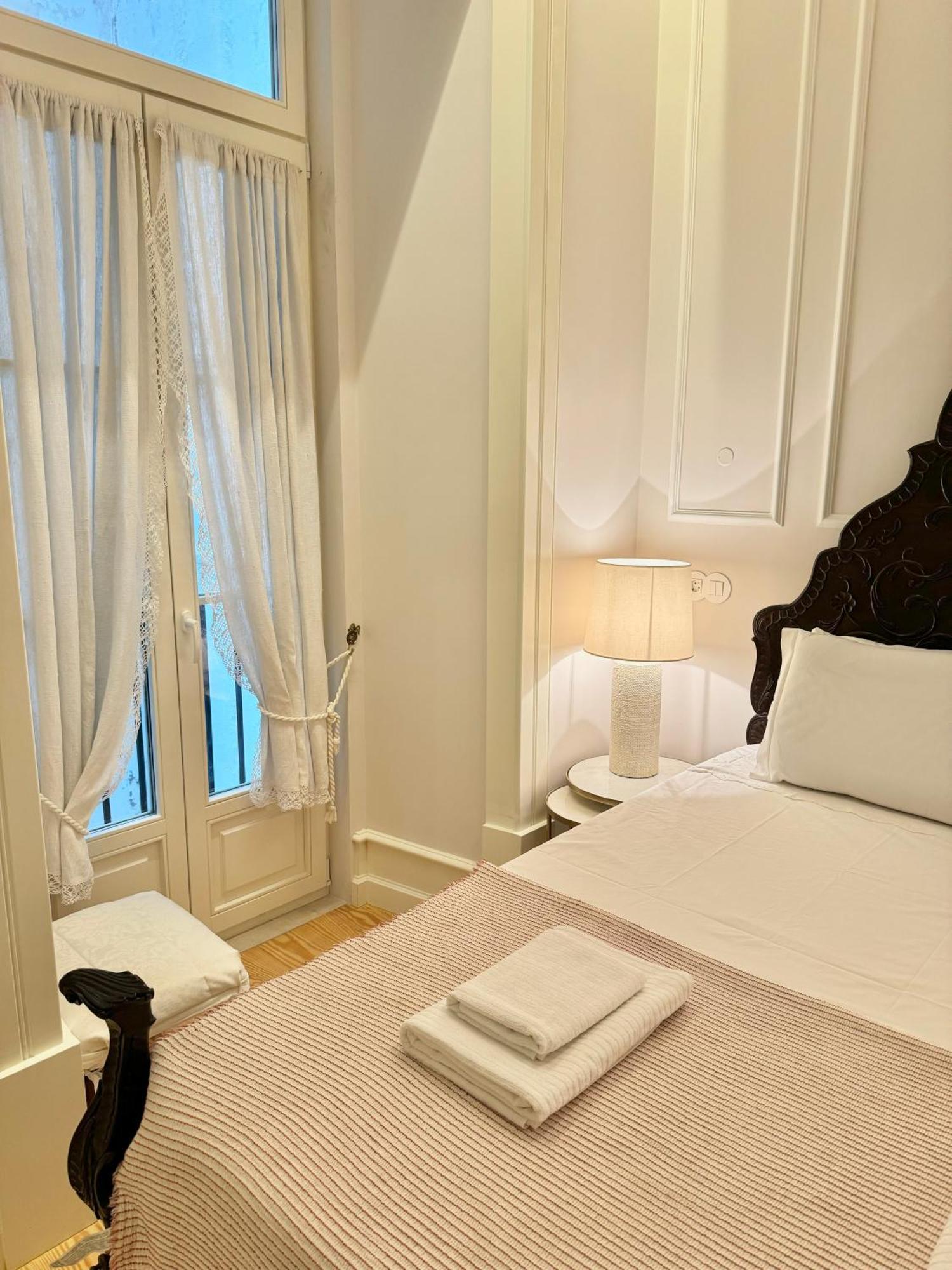 Quiet Luxury On Rua Augusta Lissabon