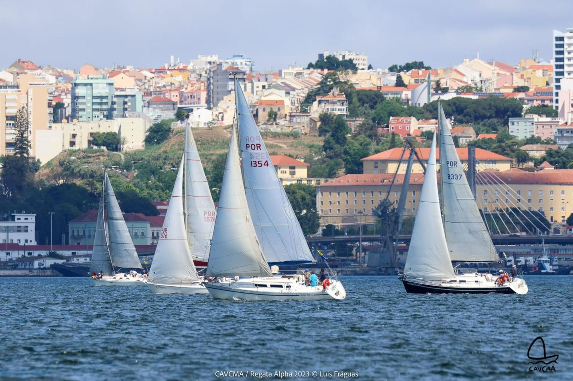 Be Local - Sleep Aboard The Santa Maria Sailing Boat In Apartment