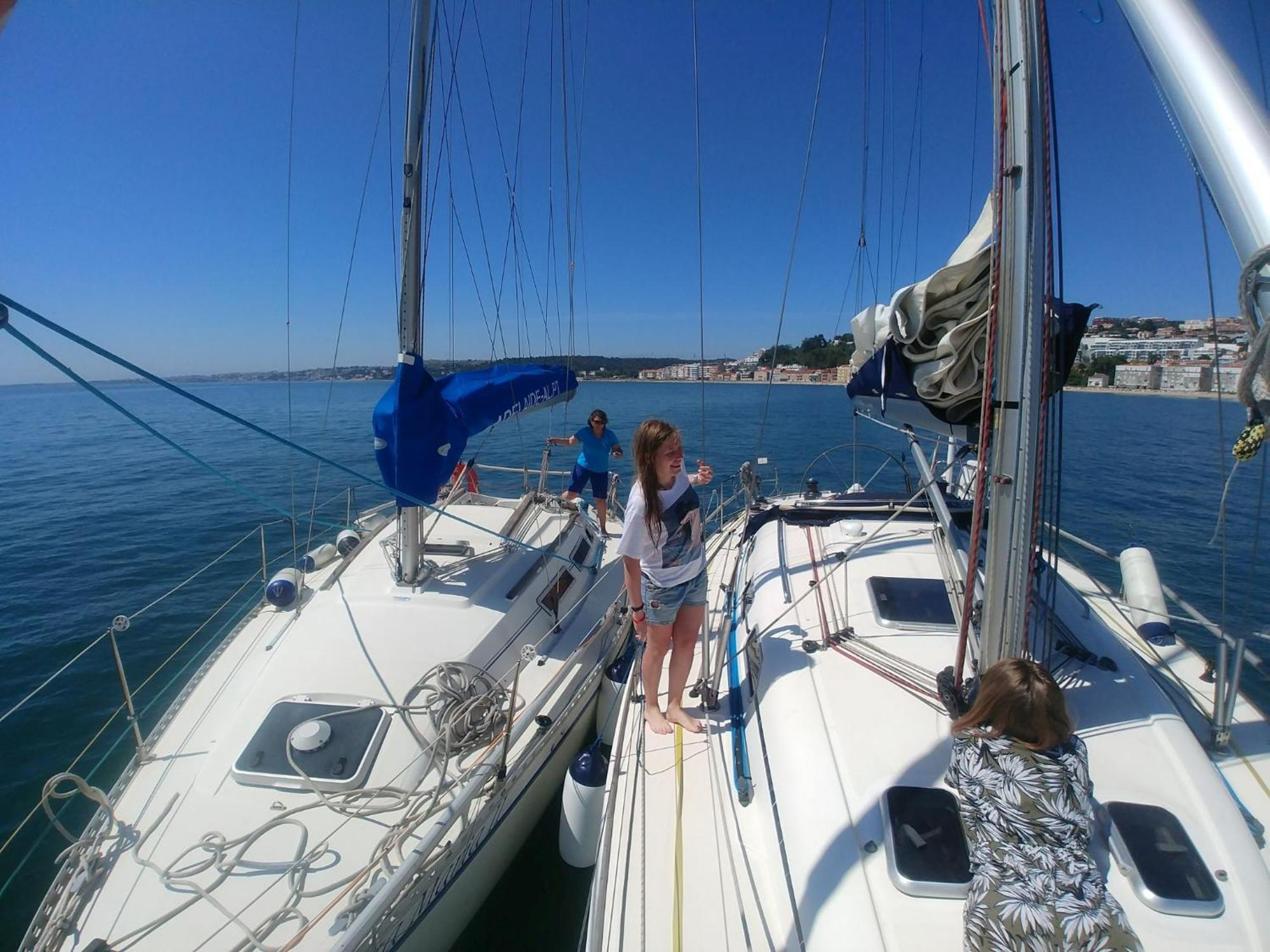 Be Local - Sleep Aboard The Santa Maria Sailing Boat In Lisbon