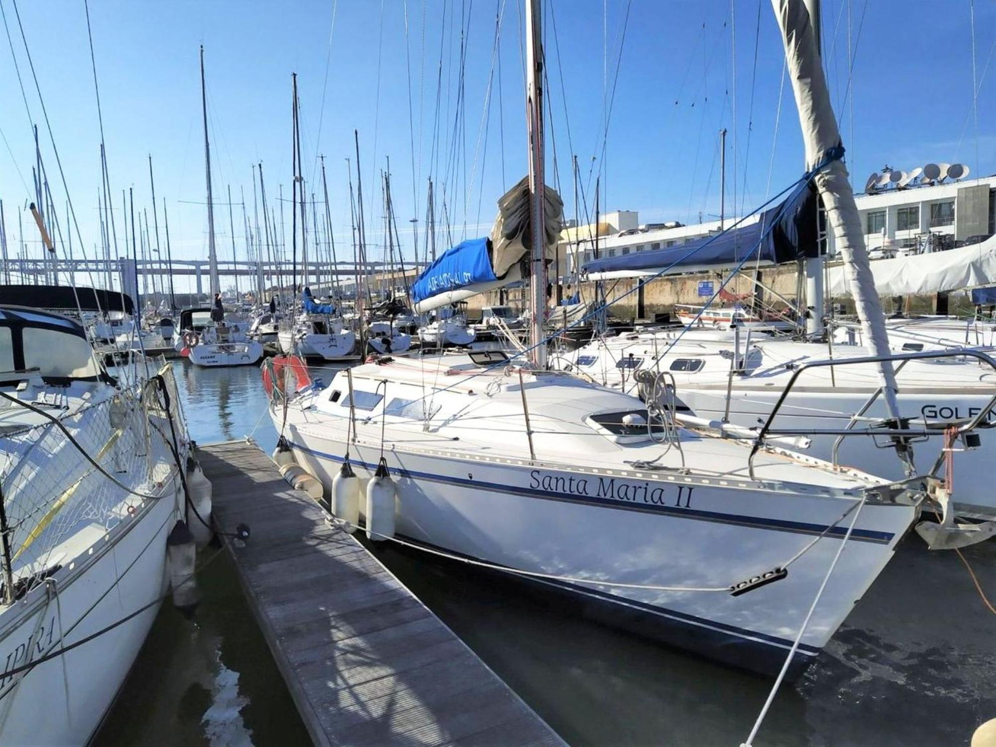 Apartment Be Local - Sleep Aboard The Santa Maria Sailing Boat In