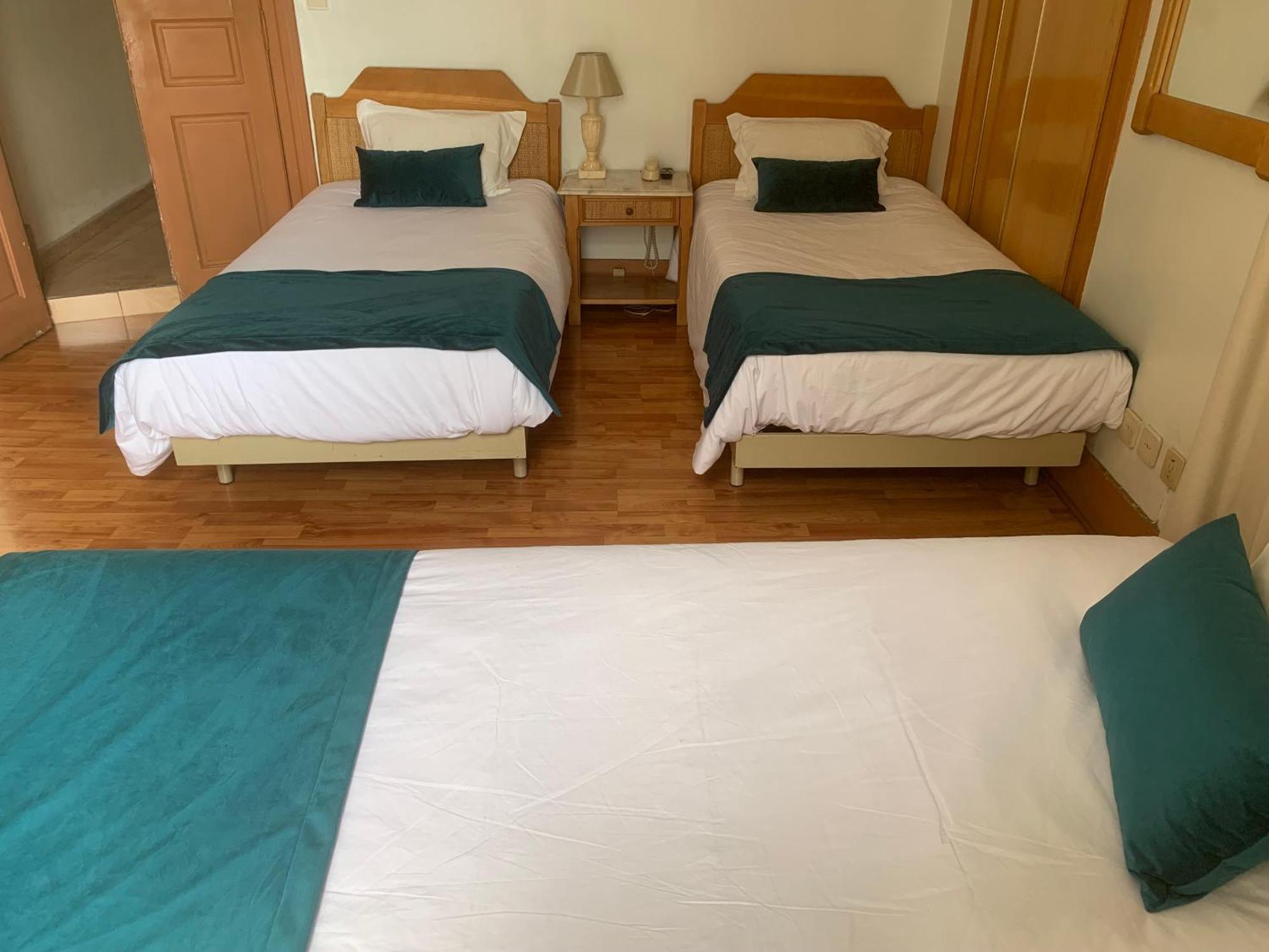 Guest house Residencial Roxi Lisbon