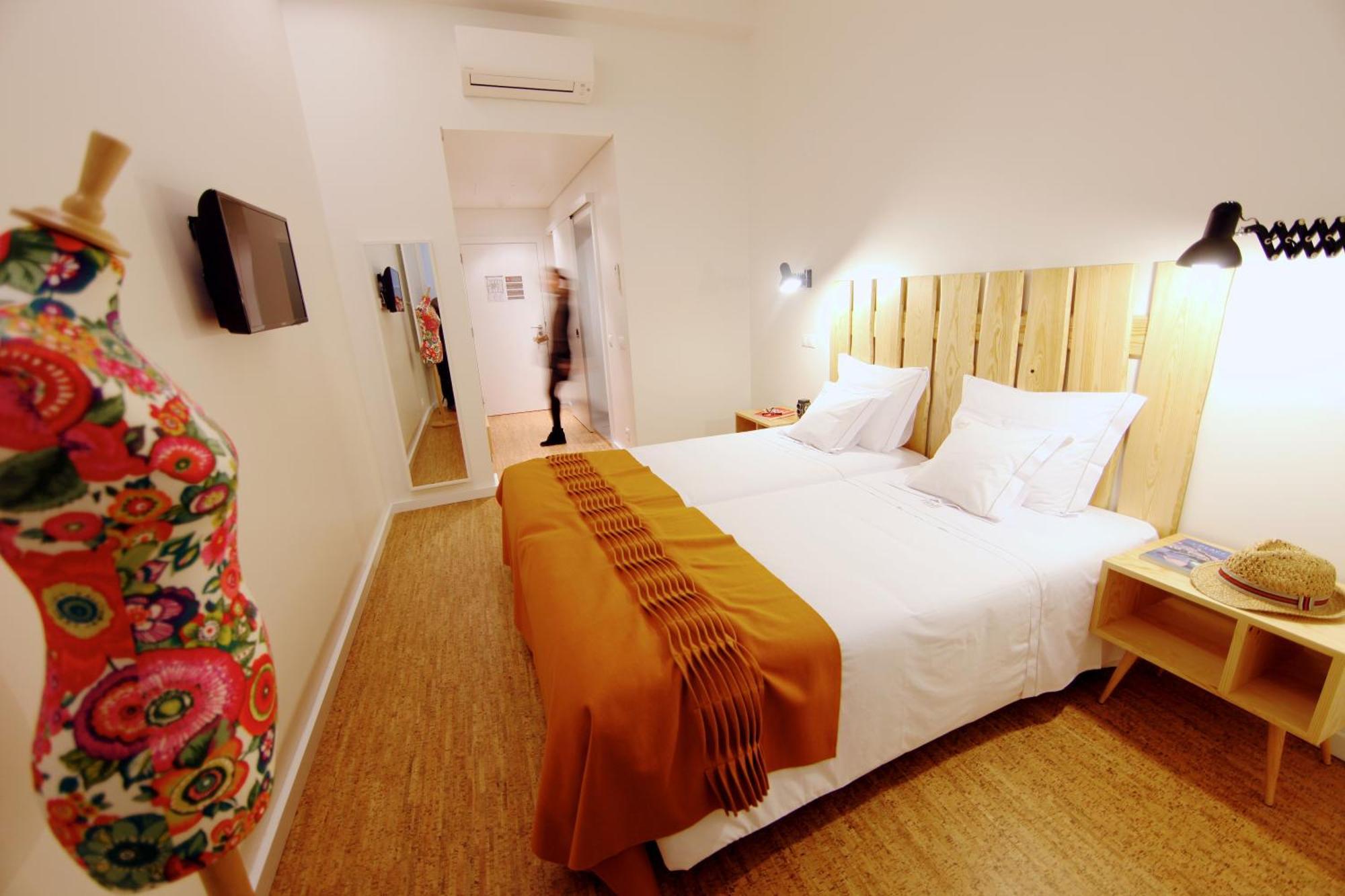 Guest house Hall Chiado Lisbon