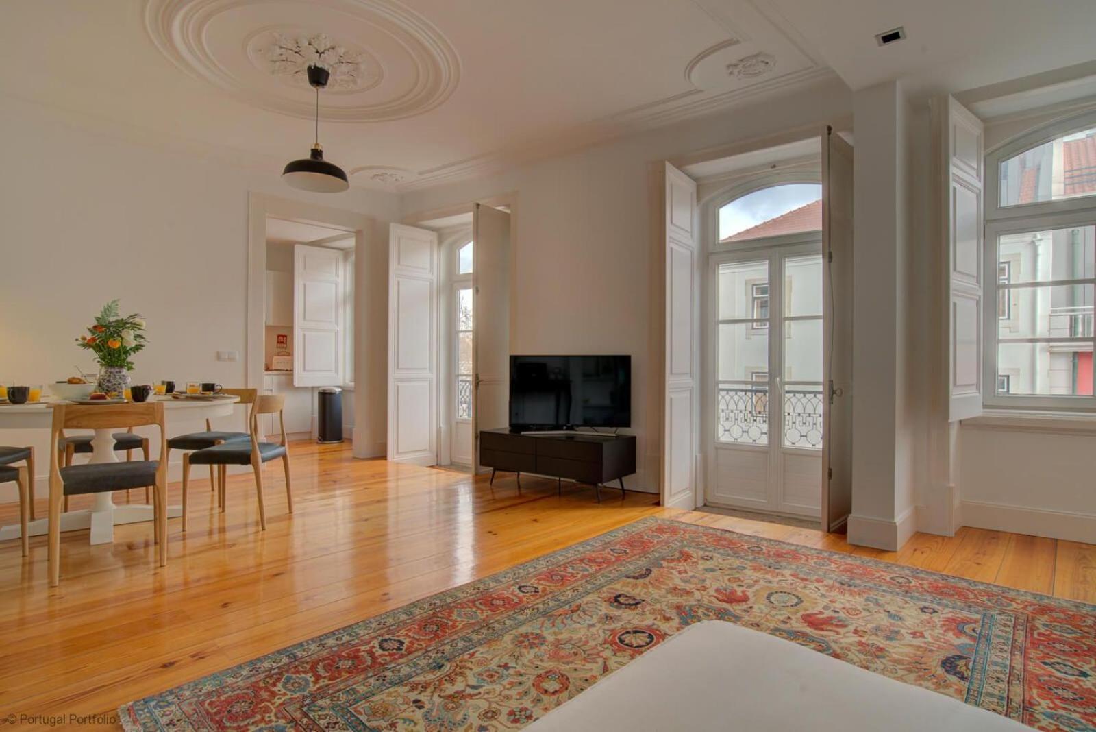 Tracey & Neill's Place In Principe Real Lisbon
