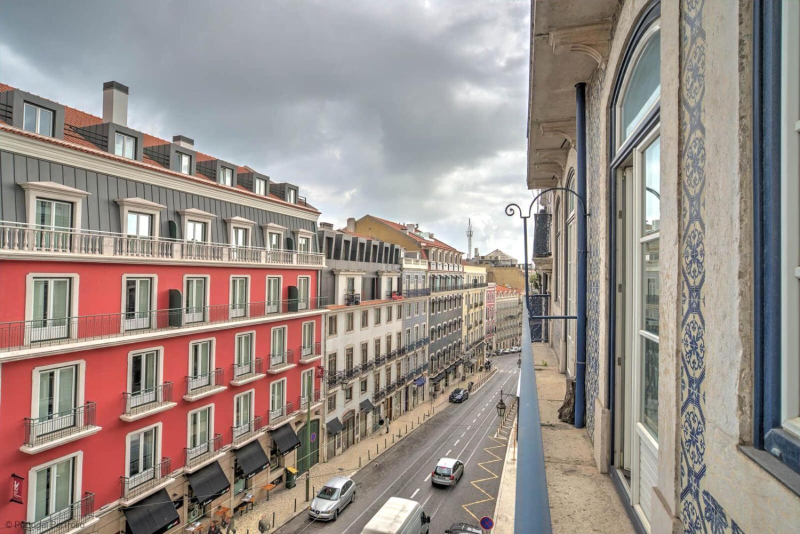 Tracey & Neill's Place In Principe Real Lisbon