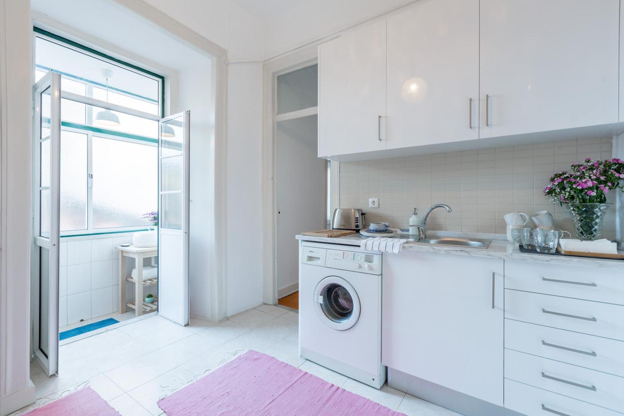 Appartement Spacious, Bright And Sunny Apartment, By Timecooler