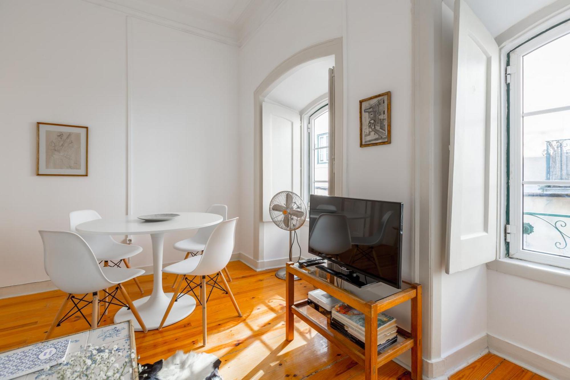 Appartement Spacious, Bright And Sunny Apartment, By Timecooler *