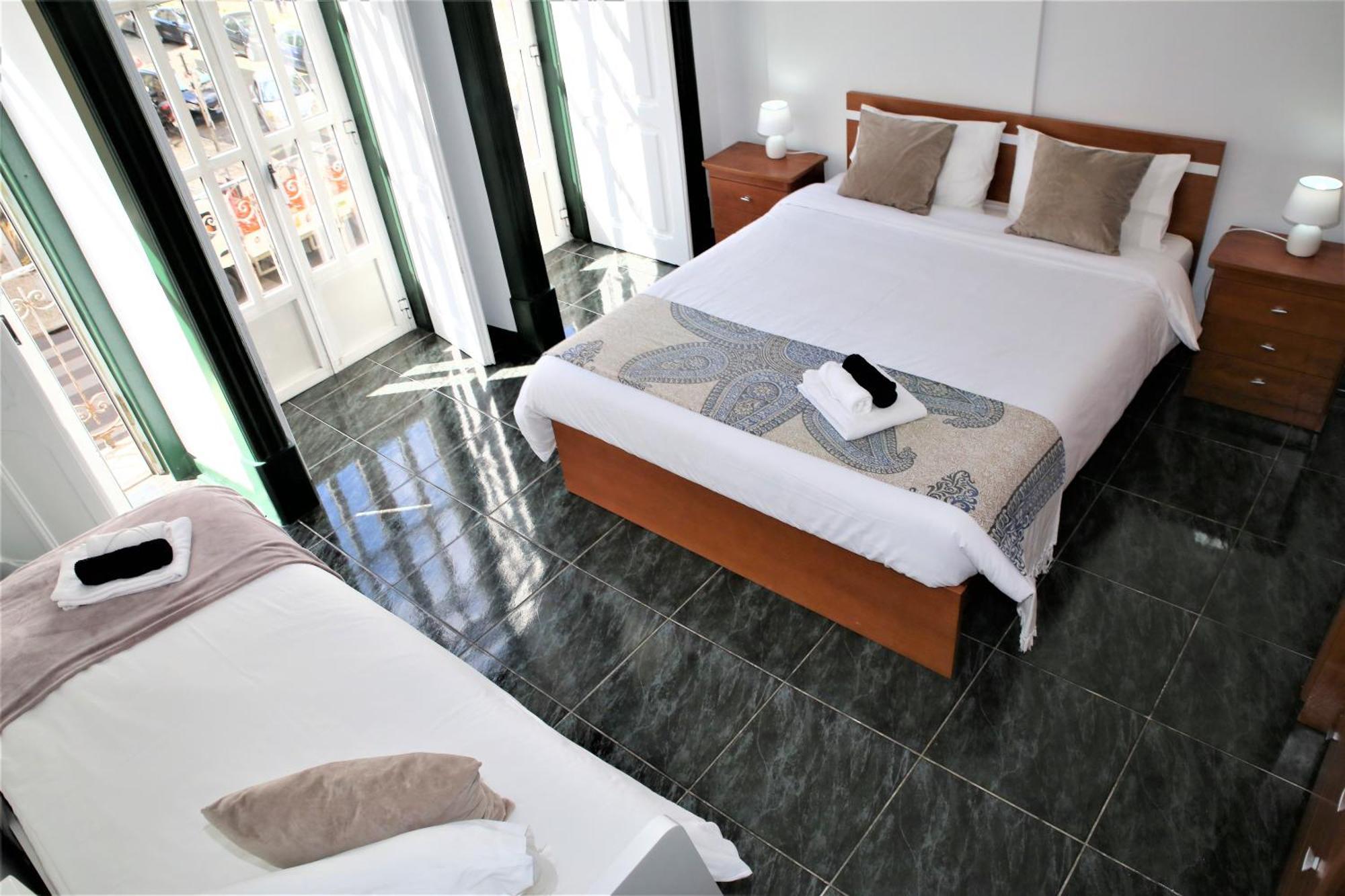 Séjour chez l'habitant Sublime Brown Bedroom *