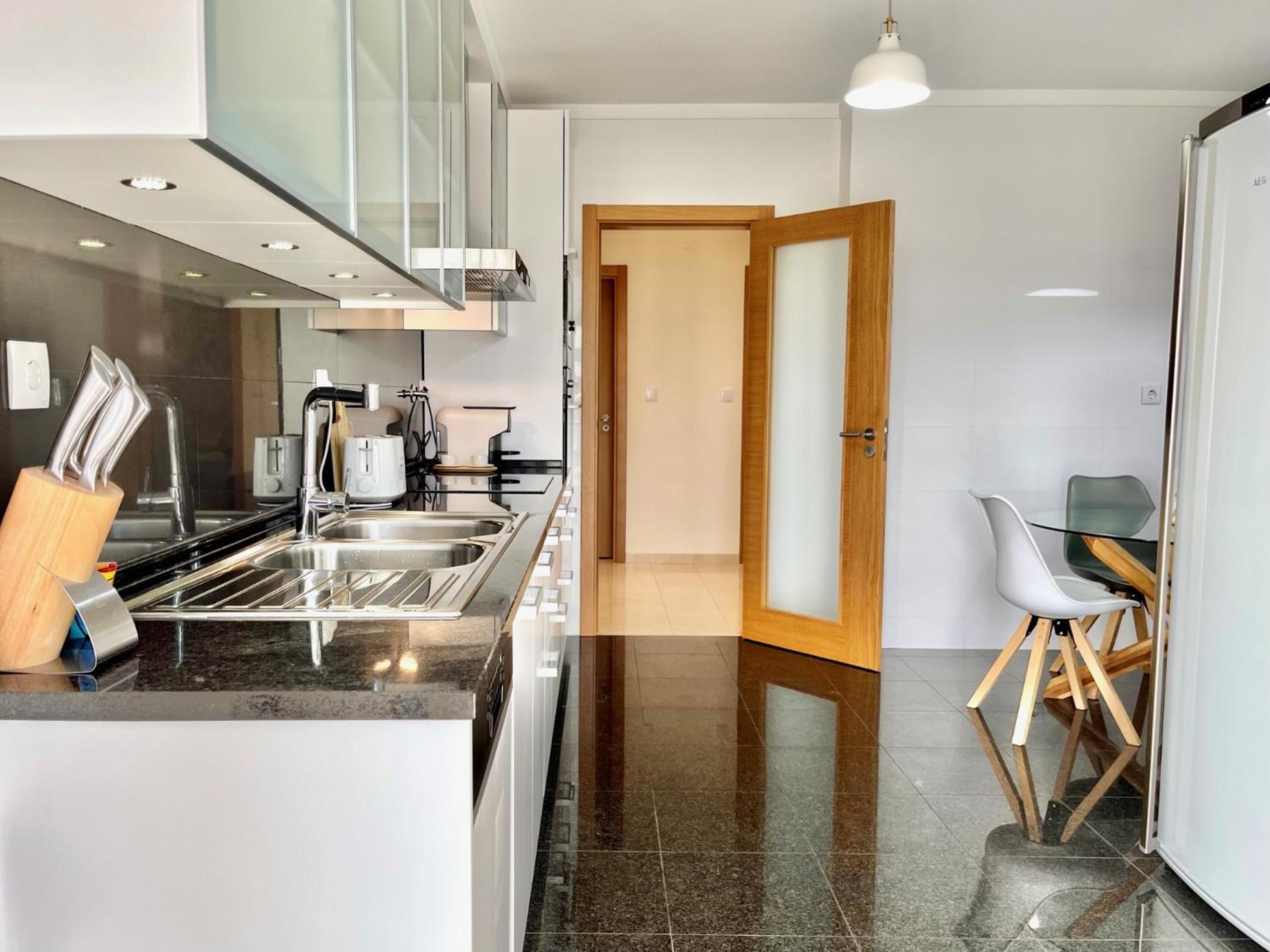 Appartement Modern & Spacious With River View