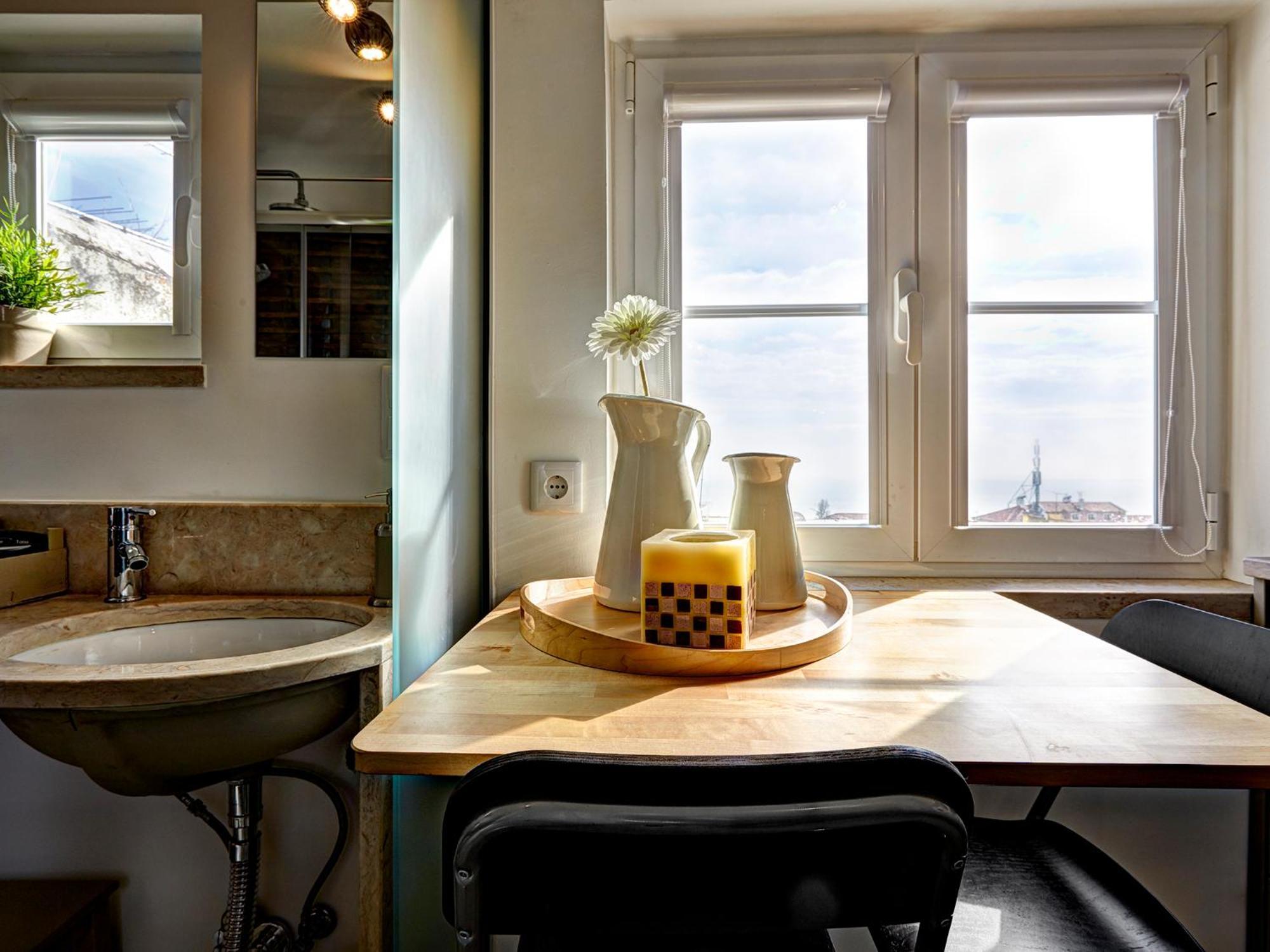 Apartment Alfama Cozy By Get Your