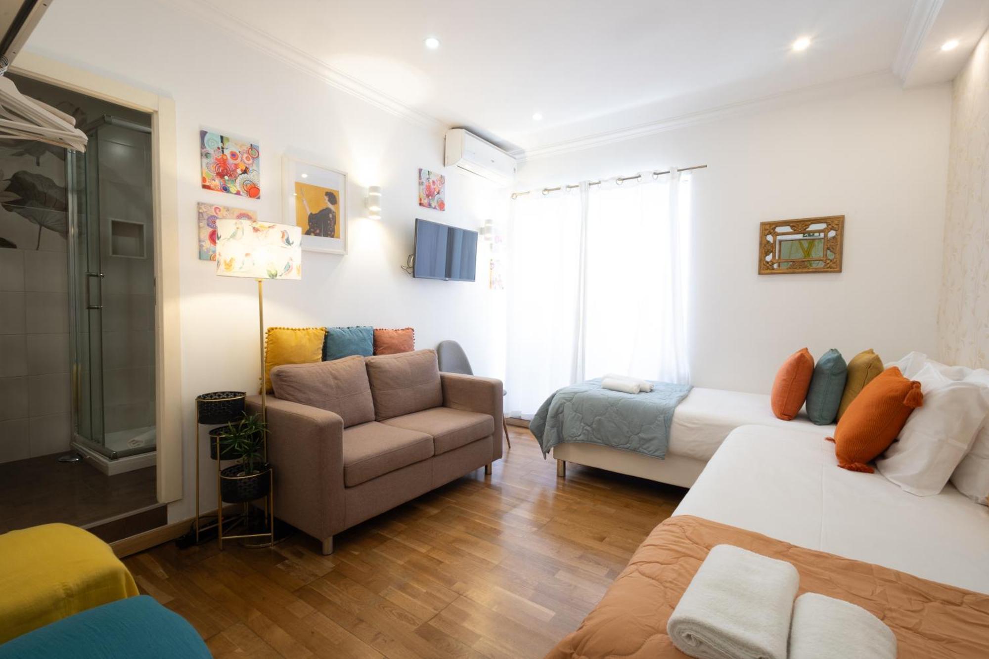 Guest house Sweet Suites Guesthouse Close To Famous Avenue Liberty Lisbon