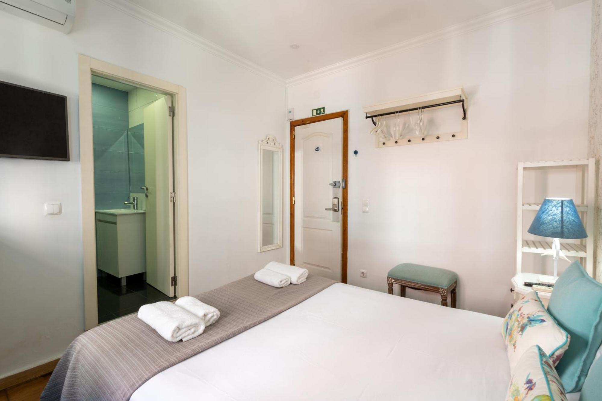 Sweet Suites Guesthouse Close To Famous Avenue Liberty