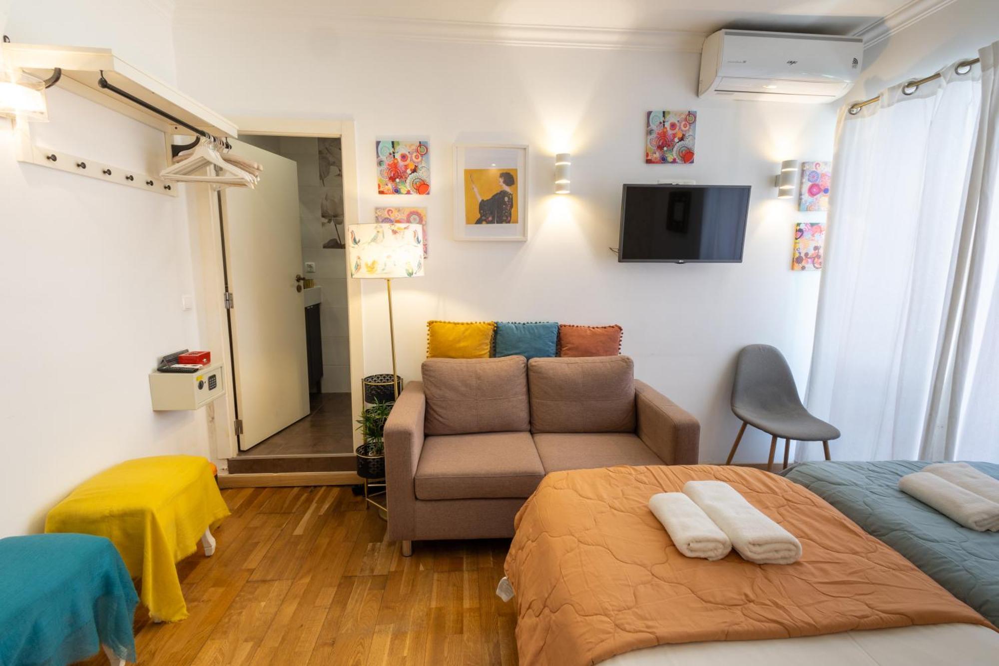 Guest house Sweet Suites Guesthouse Close To Famous Avenue Liberty Lisbon