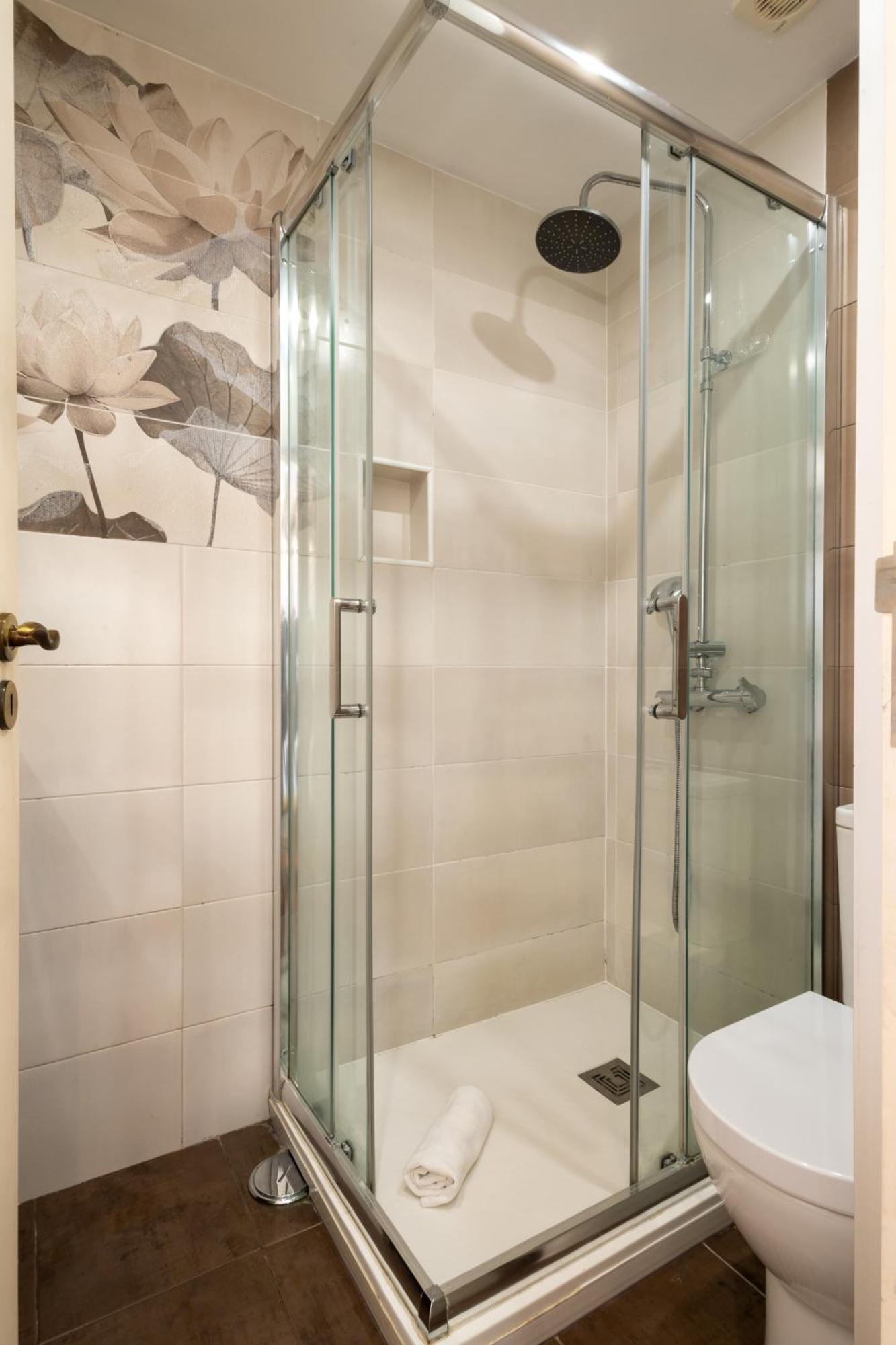 Sweet Suites Guesthouse Close To Famous Avenue Liberty Guest house Lisbon