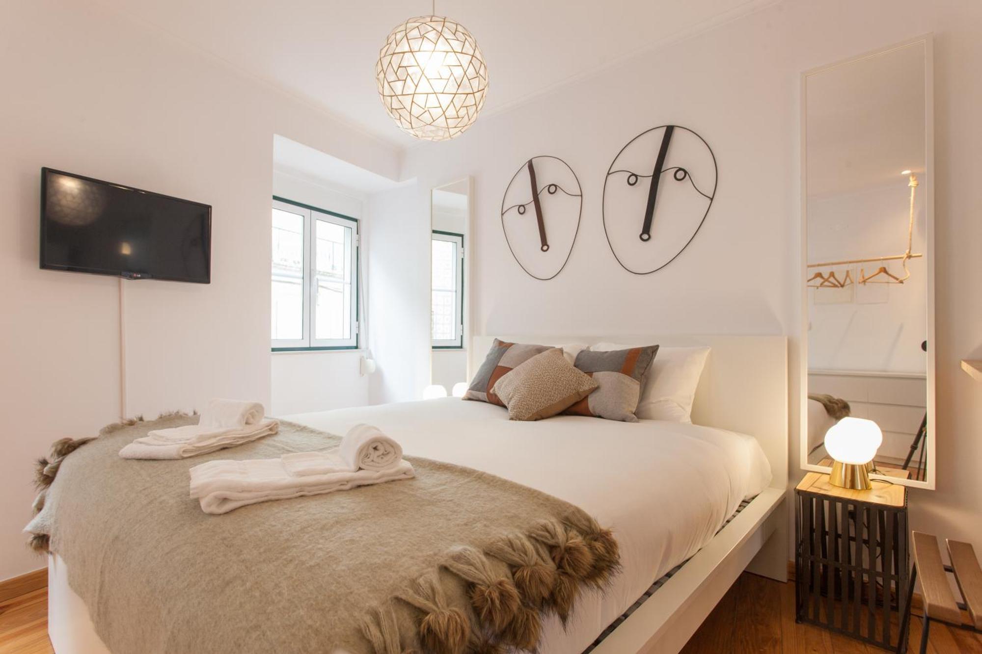 Apartment Martim Moniz - By Lu Holidays *
