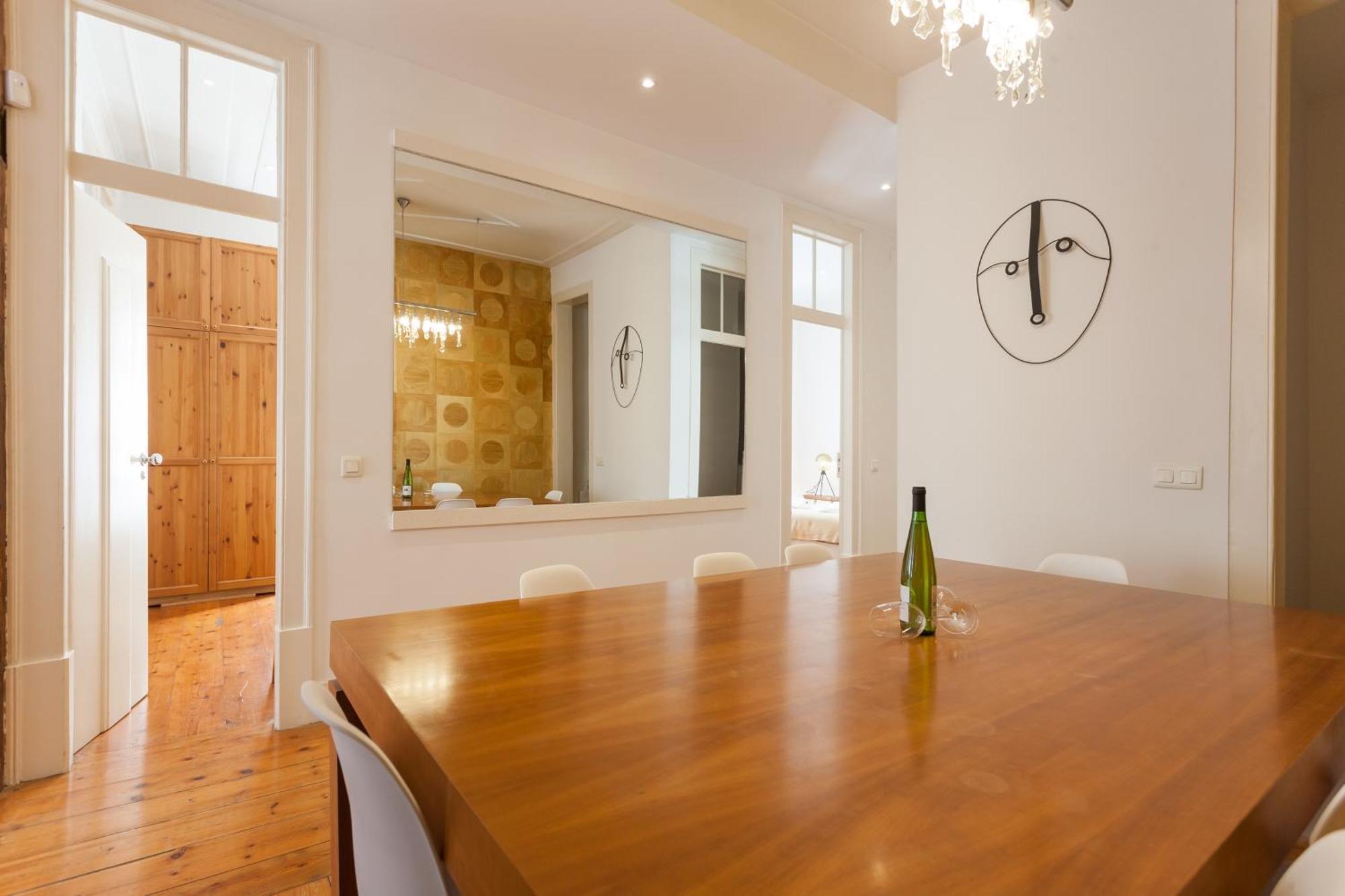 Tejo Vintage Three-bedroom - By Lu Holidays Apartment Lissabon