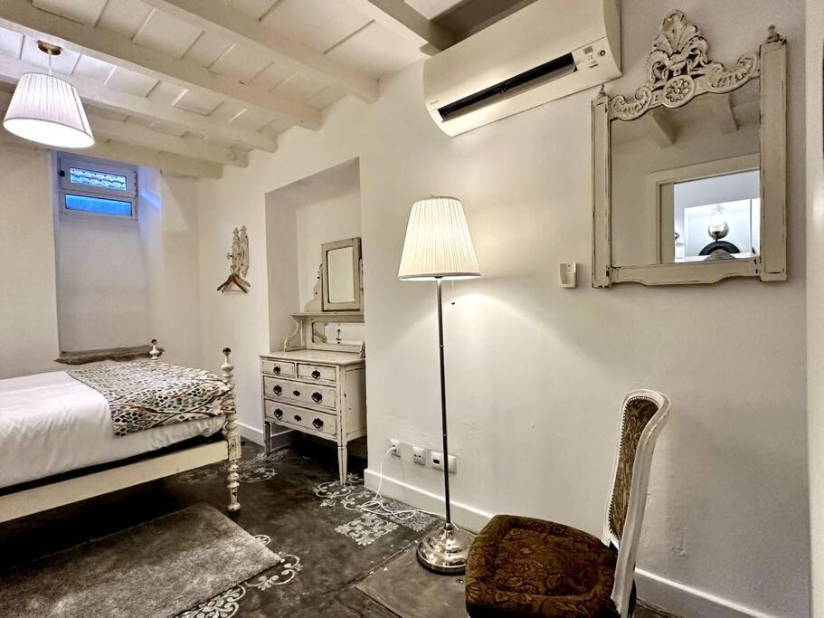 Budget 2 Bed In Bica W Air Con - Belle Epoque Appartement