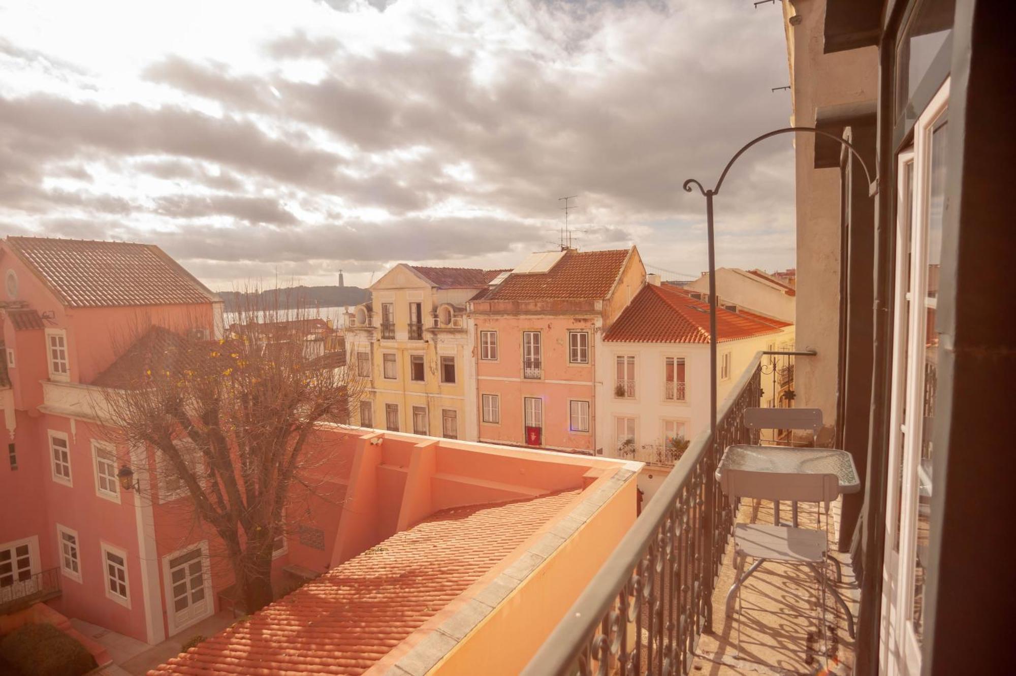 Appartement My Fair - 2 Bedroom With River View *