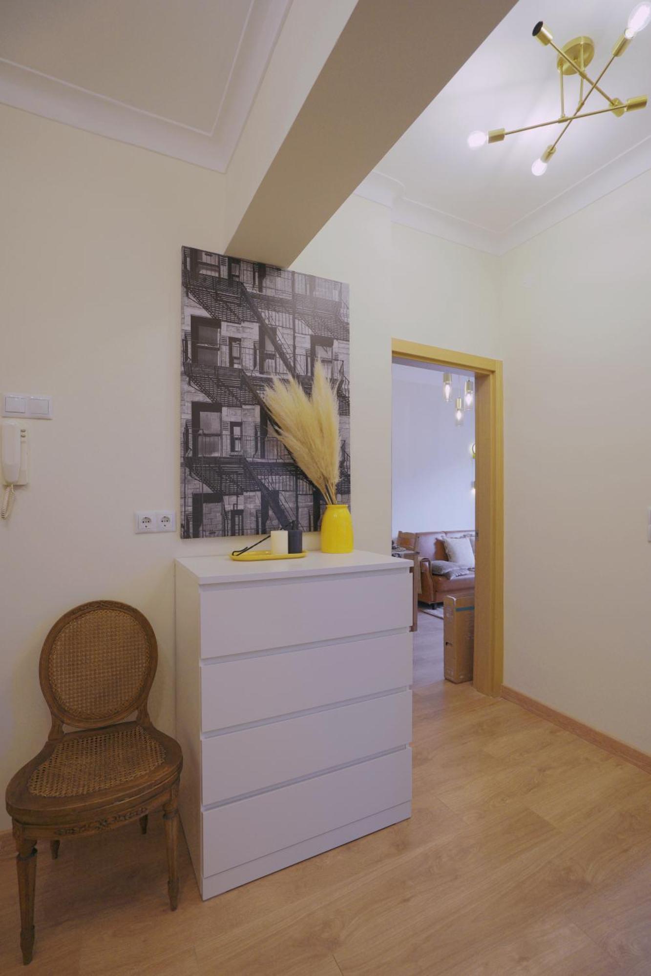 Charming 94d, Next To Metro Apartment Lissabon