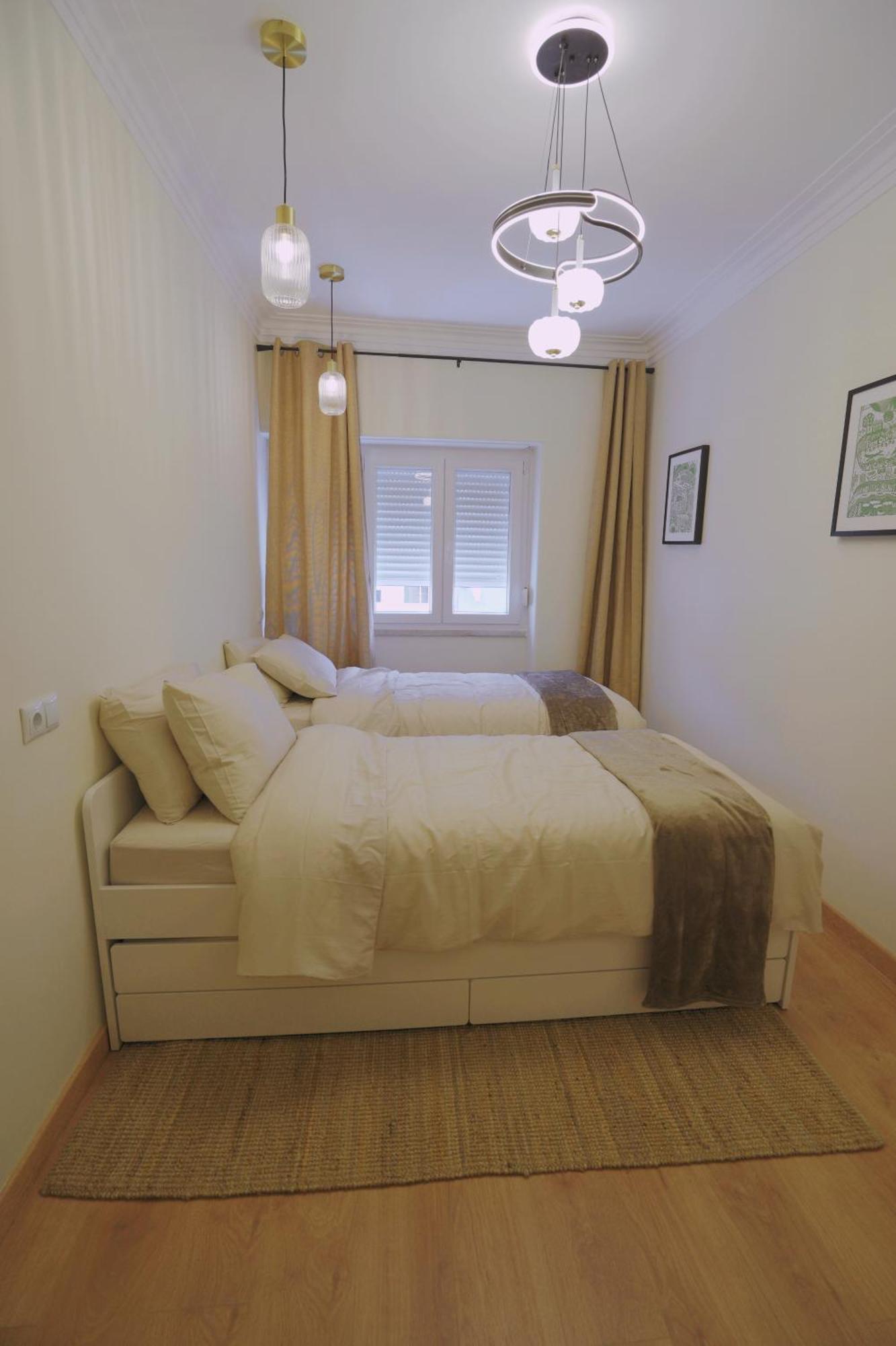 Charming 94d, Next To Metro * Lissabon