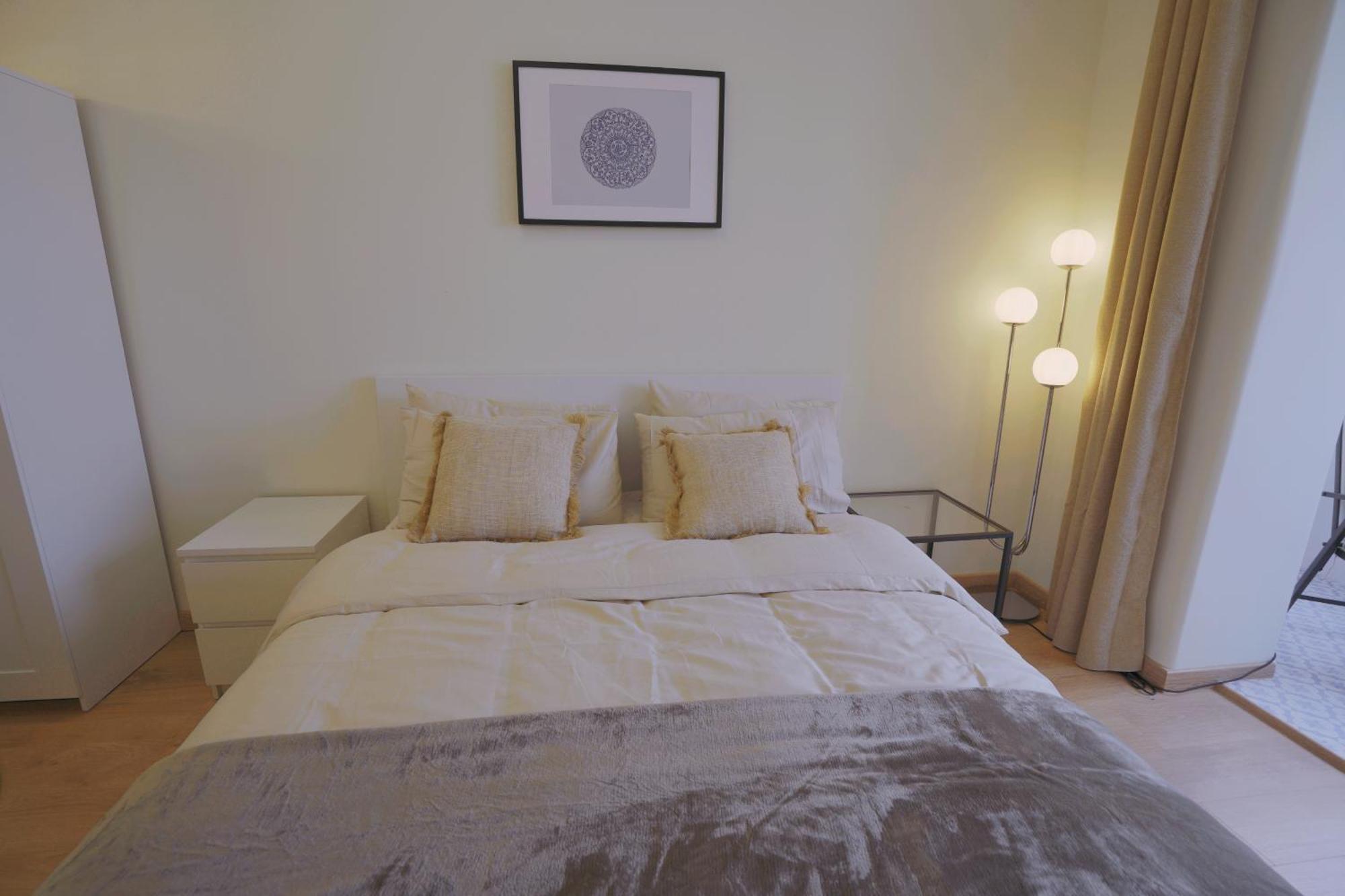 Charming 94d, Next To Metro Apartment Lissabon