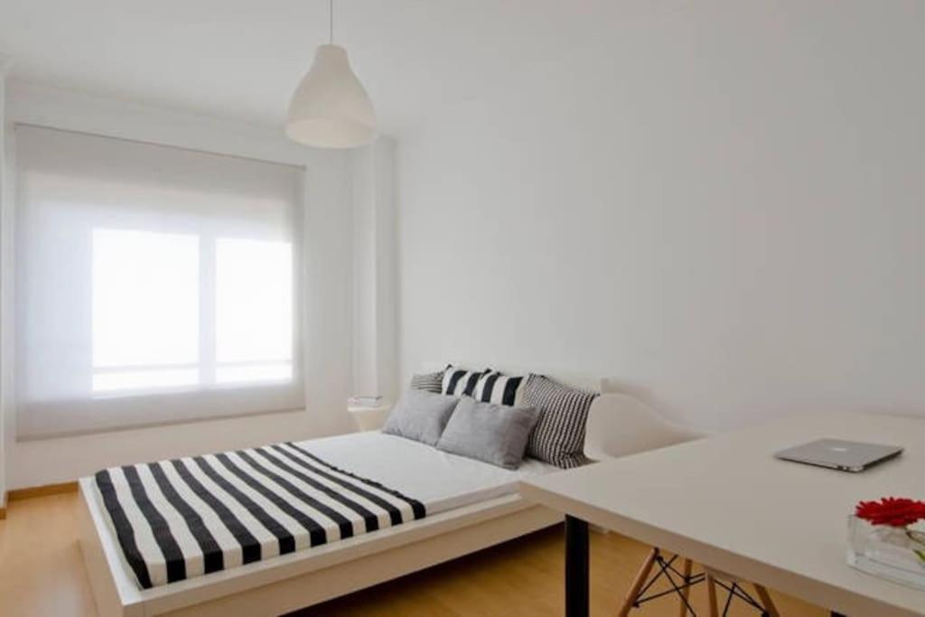 Appartement New Office - Free Wifi & Parking - Self Check-in - Daikin Airco Lisboa
