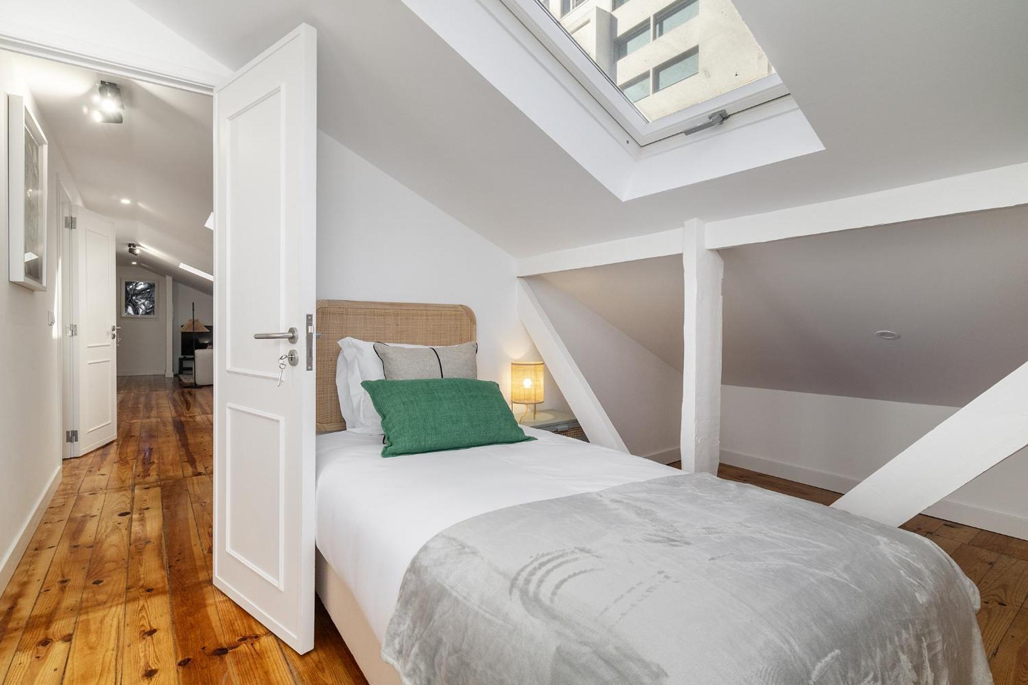 Whome Brand New Rooftop With River View
