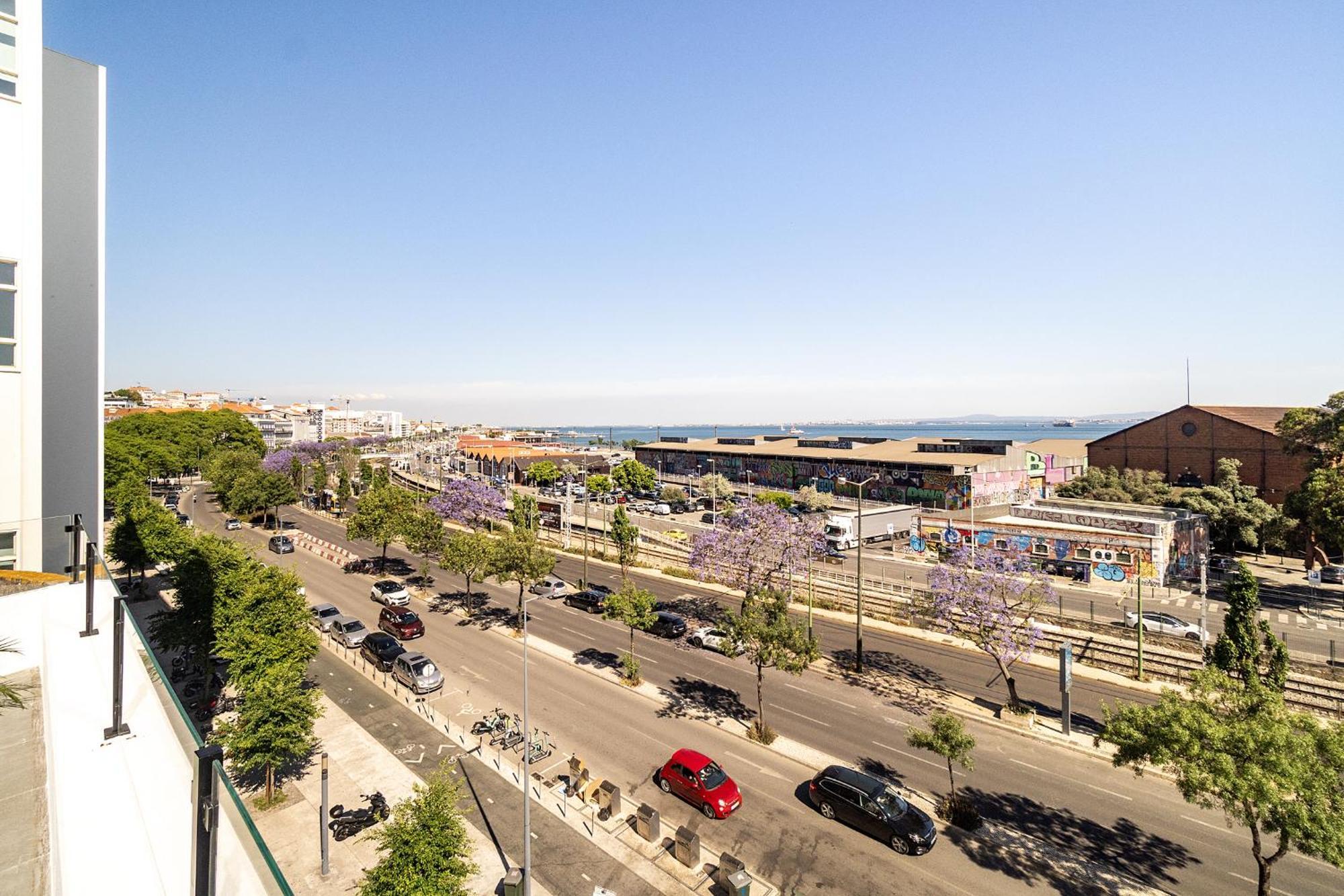 Whome Brand New Rooftop With River View Apartment *