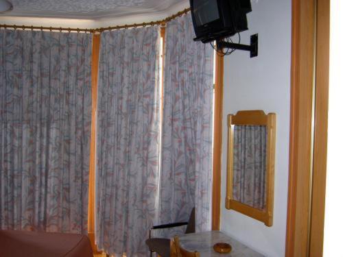 Residencial Roxi Guest house 2*