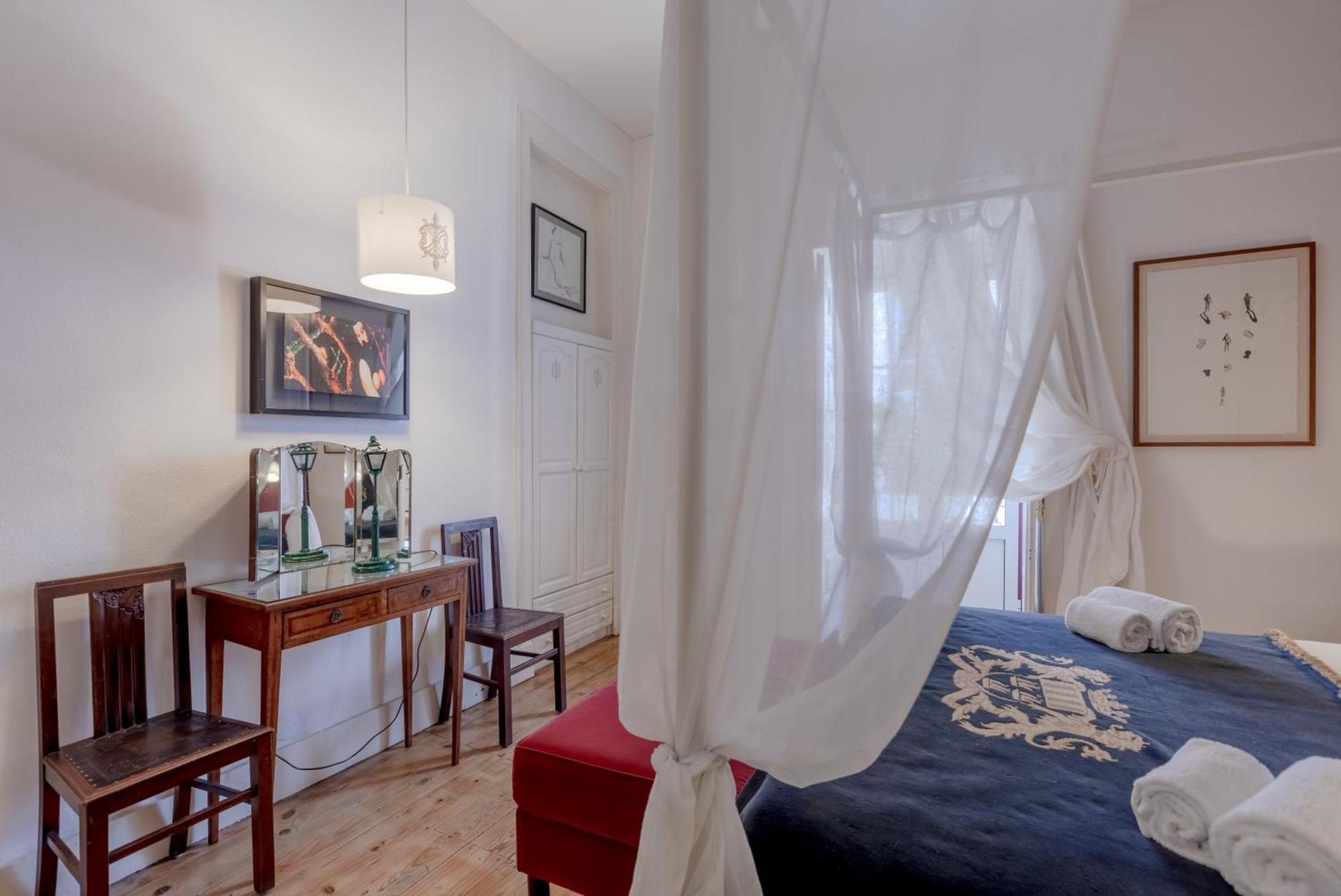 Unique Apartment *