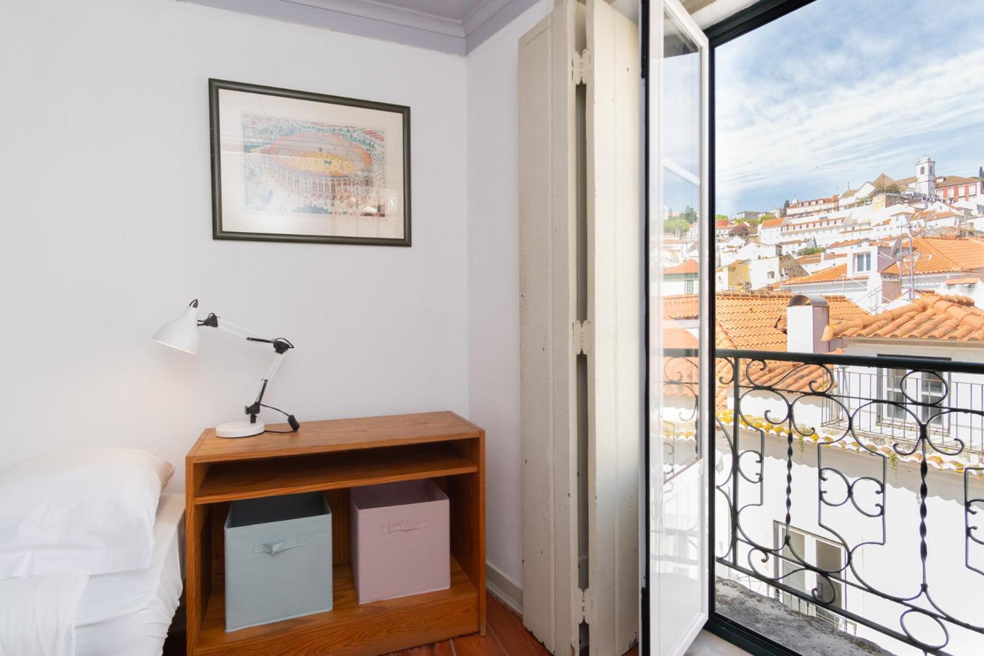 Ttl126 - Em Alfama * Lissabon