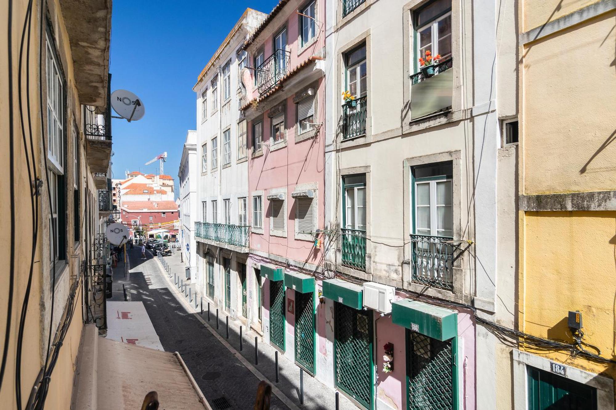 Alfama Patio Lissabon