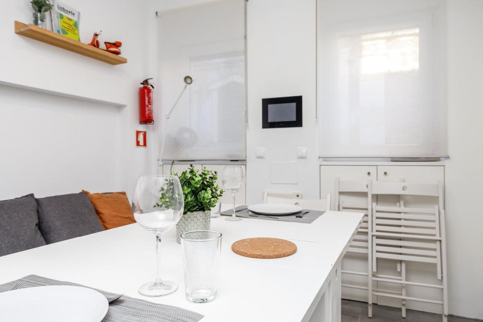 Appartement Guestready - Minimalist Studio In Downtown Lissabon