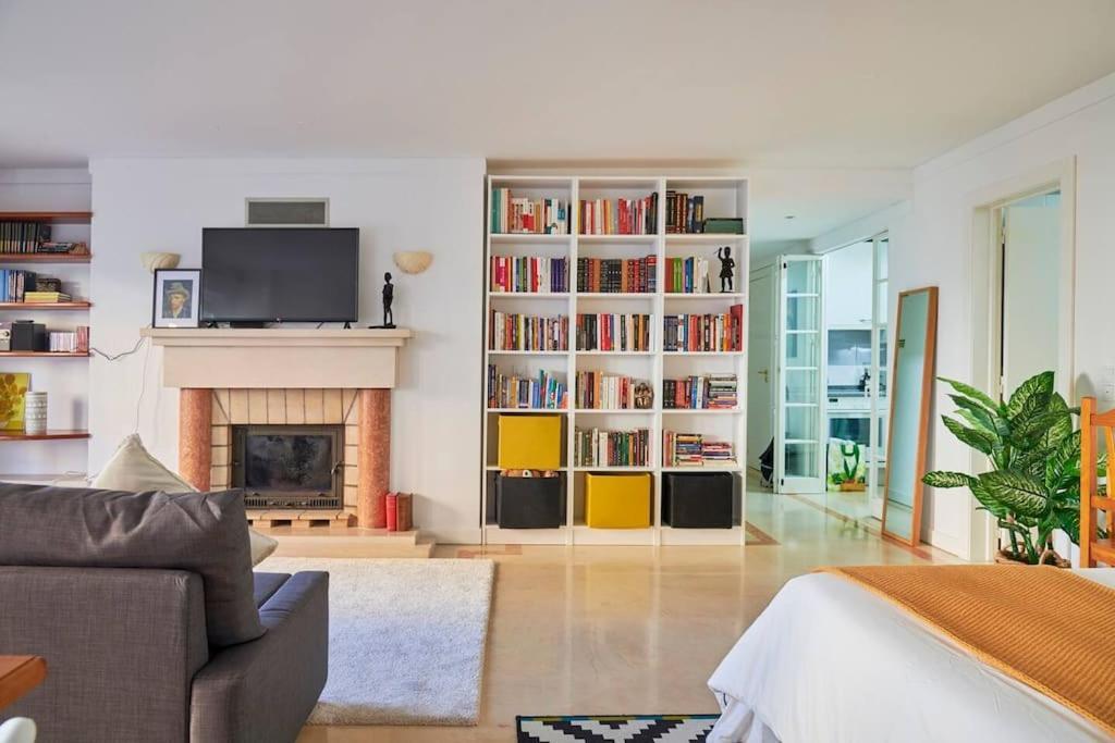 Appartement Modern With Garage And Pool *