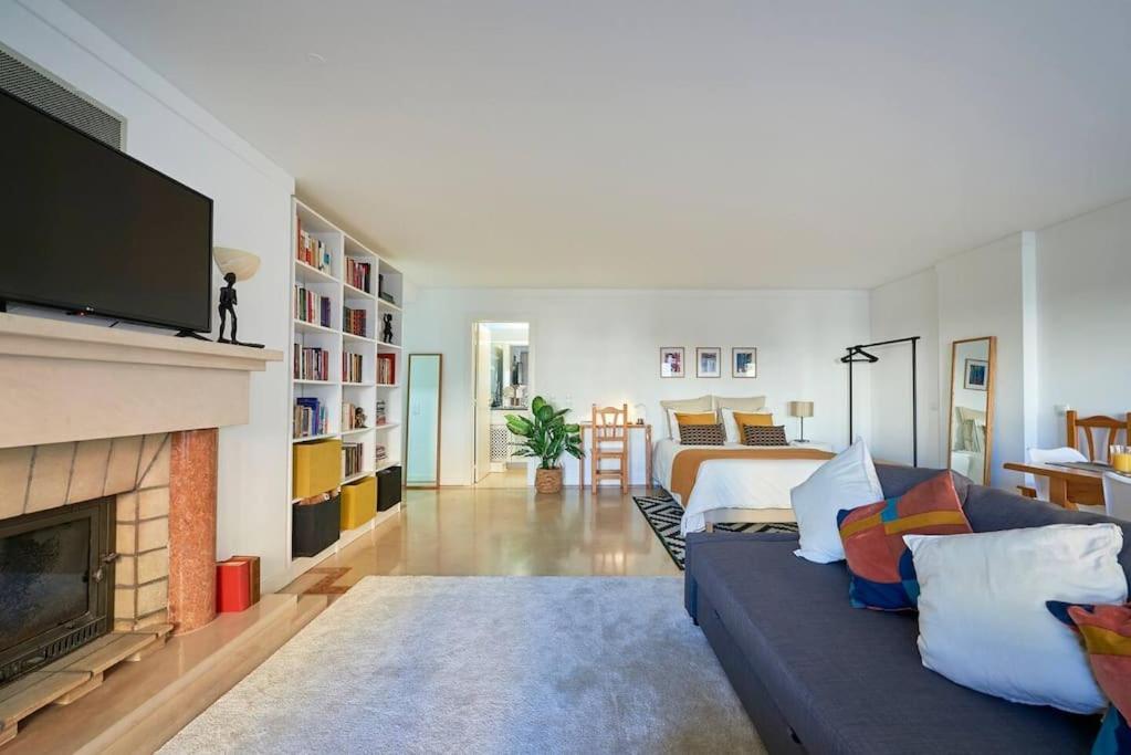 Modern With Garage And Pool Appartement *