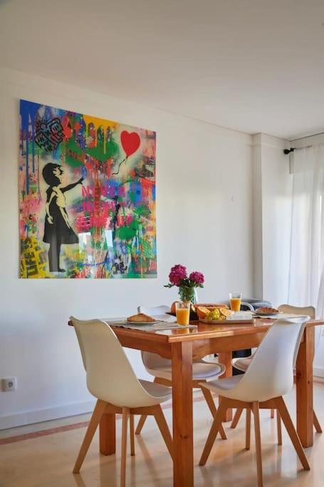 Appartement Modern With Garage And Pool
