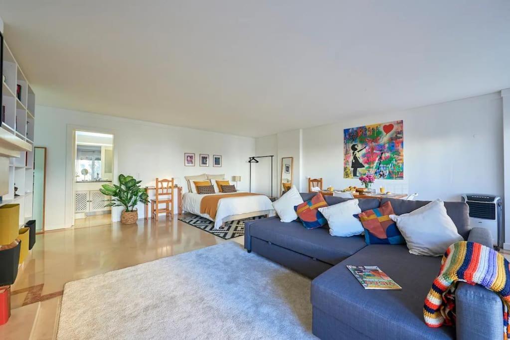 Modern With Garage And Pool Appartement