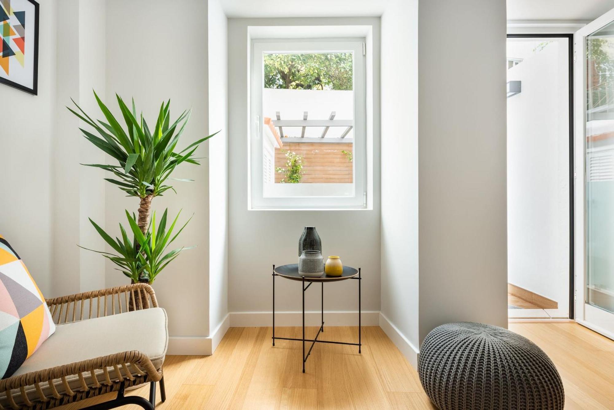 Apartment Designer In One Of Lisbon's Trendiest Quarters *