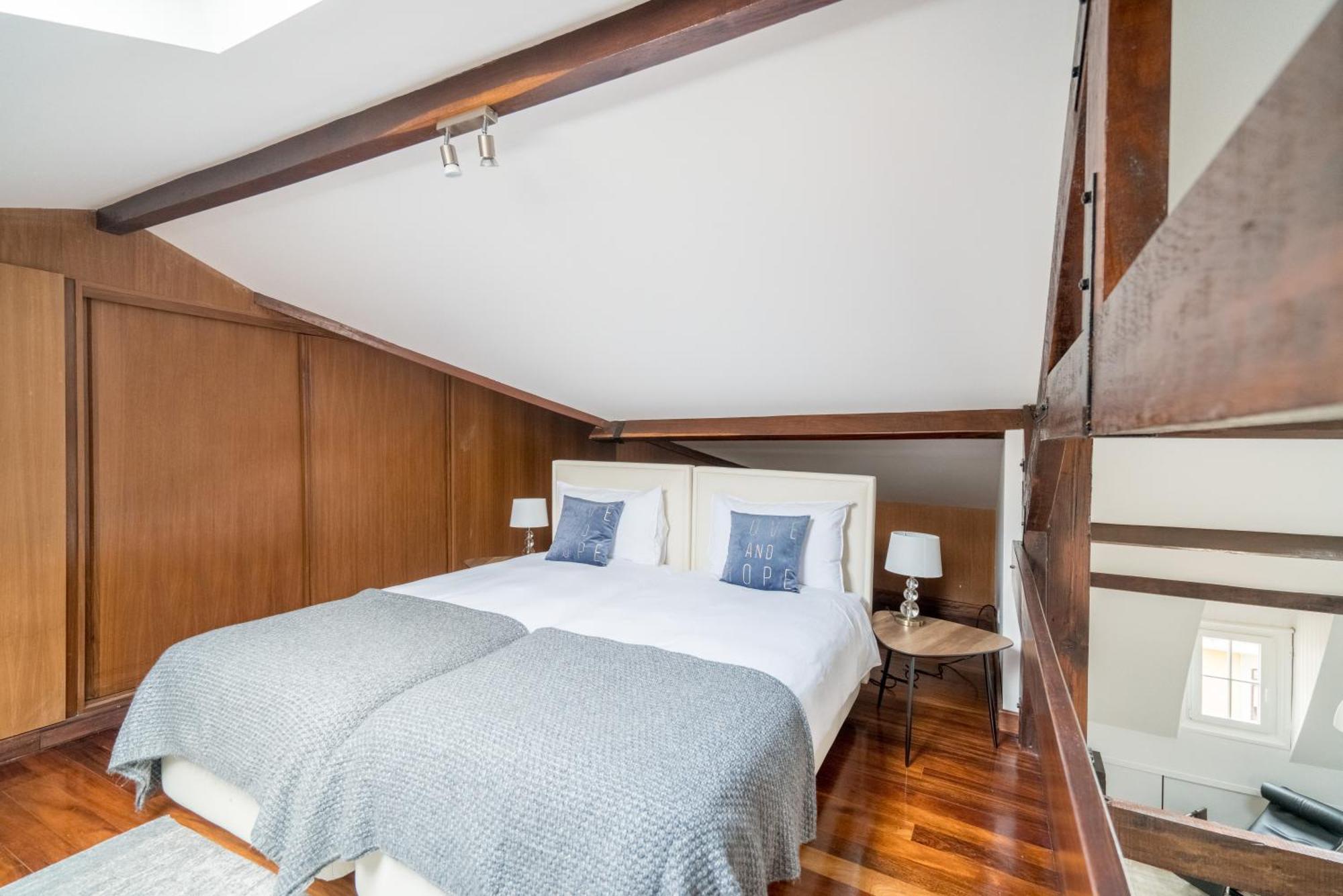 Pedrasnegras30 Lofts & Lissabon