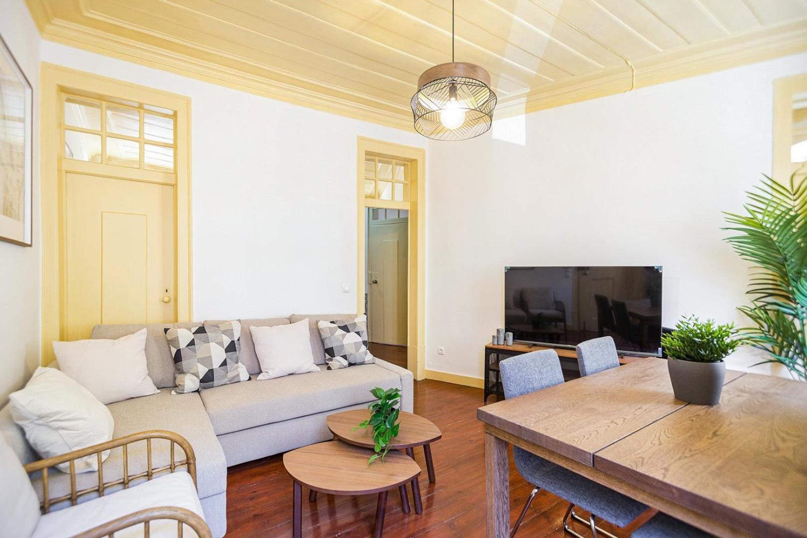 Ferienhaus Guestready - Classical Portuguese Style Family In Bohomeain Alfama