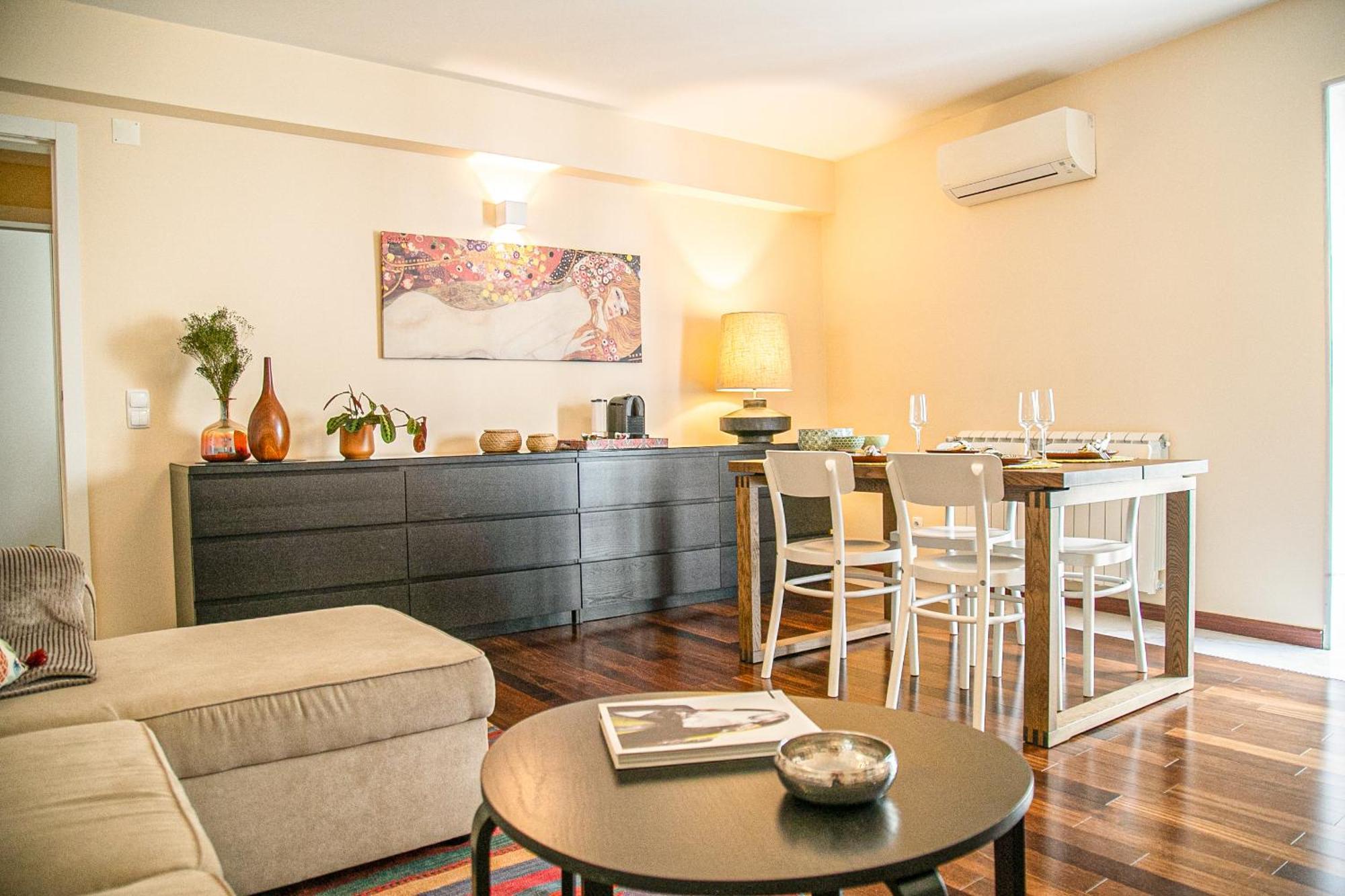The Bonsai - Glamorous Chiado