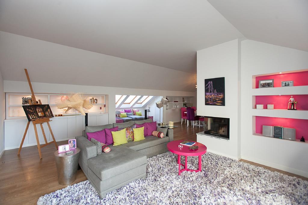 Apartment Charming Penthouse With Private Terrace Lisbon