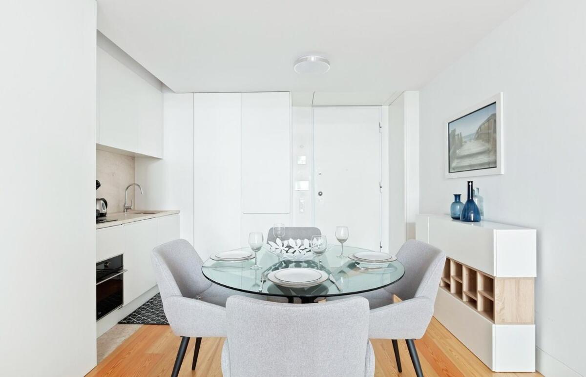 Spacious 1 Bedroom Near Baixa * Lisbon